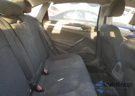 2014 Volkswagen Passat S из США, поврежденный, VIN 1VWAH7A33EC041045